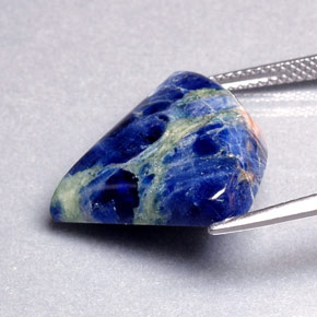 Sodalite Gemstone in 20.5 x 18.9 mm Size for Sale, Sodalite Stone in Violet Blue Color