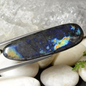 29.02 ct Multicolor Spectrolite Stone, Natural Spectrolite in Fancy Cabochon Shape for Sale