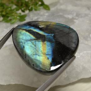 Spectrolite Gemstone in 26.8 x 23.3 mm Size for Sale, Spectrolite Stone in Multicolor Color