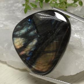 24.99 ct Multicolor Spectrolite Stone, Natural Spectrolite in Fancy Cabochon Shape for Sale