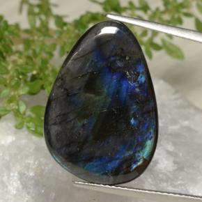 9.44 ct Multicolor Spectrolite Gemstone, Spectrolite Gem in Shark Fin Cabochon Shape for Sale.