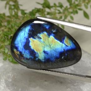 9.44 ct Multicolor Spectrolite Stone, Natural Spectrolite in Shark Fin Cabochon Shape for Sale