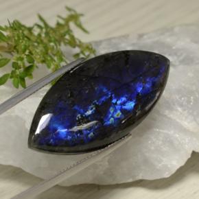 Spectrolite Gemstone in 38.8 x 17.5 mm Size for Sale, Spectrolite Stone in Multicolor Color