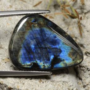 17.21 ct Multicolor Spectrolite Gemstone, Spectrolite Gem in Pear Cabochon Shape for Sale.