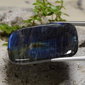 Spectrolite Gemstone in 30.1 x 18.8 mm Size for Sale, Spectrolite Stone in Multicolor Color