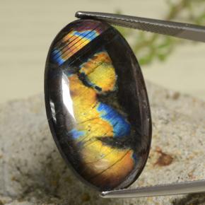 18.04 ct Multicolor Spectrolite Gemstone, Spectrolite Gem in Oval Cabochon Shape for Sale.