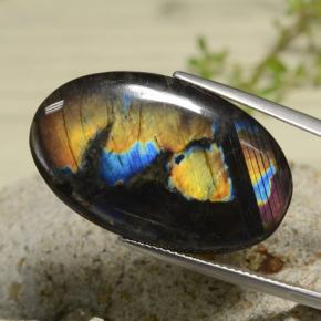 18.04 ct Multicolor Spectrolite Stone, Natural Spectrolite in Oval Cabochon Shape for Sale