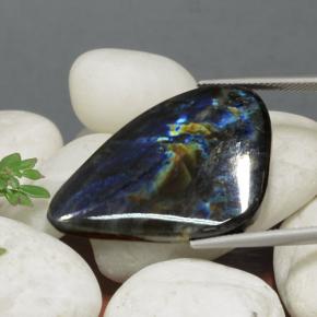 Spectrolite Gemstone in 34.3 x 22.8 mm Size for Sale, Spectrolite Stone in Multicolor Color