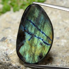 14.8ct Half Heart Cabochon Multicolor Spectrolite for sale thumb image of 14.8ct Half Heart Cabochon Multicolor Spectrolite (ID: 476756)