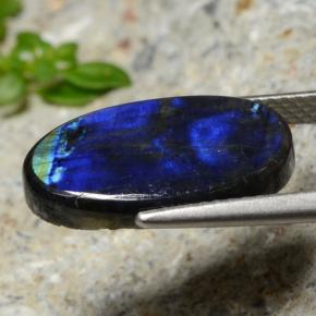 4.55 ct Multicolor Spectrolite Stone, Natural Spectrolite in Oval Cabochon Shape for Sale