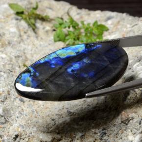 Spectrolite Gemstone in 36.9 x 19.9 mm Size for Sale, Spectrolite Stone in Multicolor Color