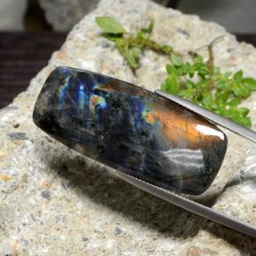 23.58 ct Multicolor Spectrolite Gemstone, Spectrolite Gem in Cushion Cabochon Shape for Sale.