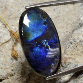13.26 ct Multicolor Spectrolite Gemstone, Spectrolite Gem in Oval Cabochon Shape for Sale.