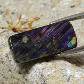 8.96 ct Multicolor Spectrolite Stone, Natural Spectrolite in Cushion Cabochon Shape for Sale