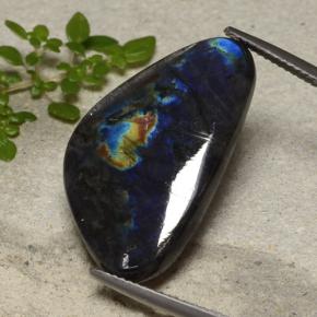 14.20 ct Multicolor Spectrolite Gemstone, Spectrolite Gem in Shark Fin Cabochon Shape for Sale.