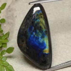 10.00 ct Multicolor Spectrolite Gemstone, Spectrolite Gem in Shark Fin Cabochon Shape for Sale.