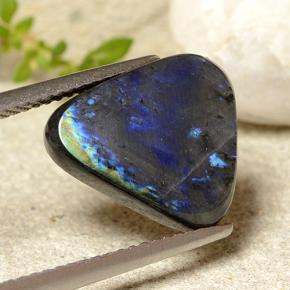 4.19 ct Multicolor Spectrolite Stone, Natural Spectrolite in Trillion Cabochon Shape for Sale