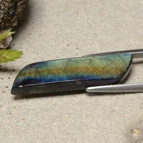 Spectrolite Gemstone in 24.6 x 6.3 mm Size for Sale, Spectrolite Stone in Multicolor Color