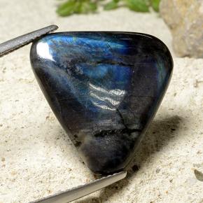 10.62 ct Multicolor Spectrolite Stone, Natural Spectrolite in Trillion Cabochon Shape for Sale