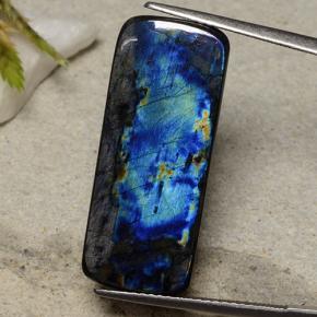 13.37 ct Multicolor Spectrolite Gemstone, Spectrolite Gem in Cushion Cabochon Shape for Sale.