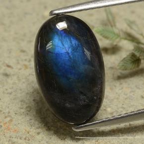 3.22 ct Multicolor Spectrolite Gemstone, Spectrolite Gem in Oval Cabochon Shape for Sale.
