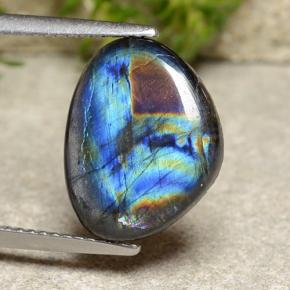 3.67 ct Multicolor Spectrolite Gemstone, Spectrolite Gem in Shark Fin Cabochon Shape for Sale.
