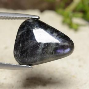 6.45 ct Multicolor Spectrolite Stone, Natural Spectrolite in Trillion Cabochon Shape for Sale