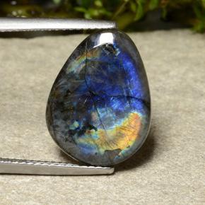 5.27 ct Multicolor Spectrolite Gemstone, Spectrolite Gem in Pear Cabochon Shape for Sale.