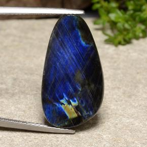 7.55 ct Multicolor Spectrolite Gemstone, Spectrolite Gem in Shark Fin Cabochon Shape for Sale.