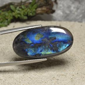 16.87 ct Multicolor Spectrolite Stone, Natural Spectrolite in Oval Cabochon Shape for Sale