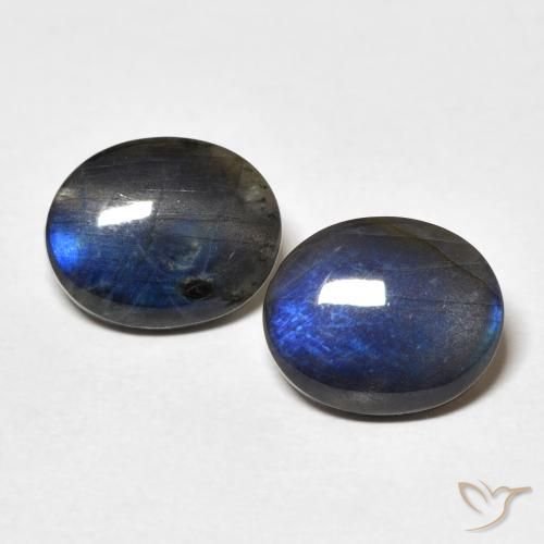 3.91 ct Oval Spectrolite, 10 x 8.2 mm From Finland, Photo A