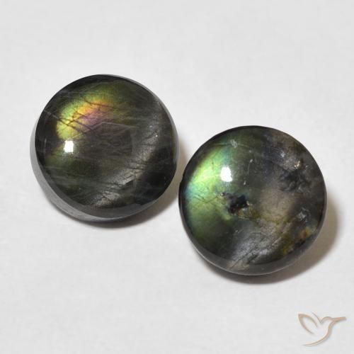 Spectrolite ronde de 3,9 ct, 8,2 mm de Finlande, Photo A