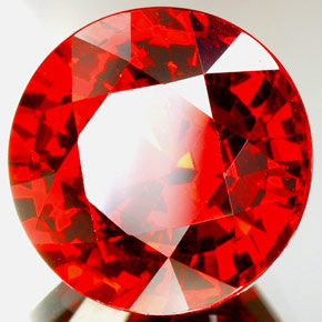 8.88 ct Orange Spessartite Garnet Stone, Natural Spessartite Garnet in Round Facet Shape for Sale