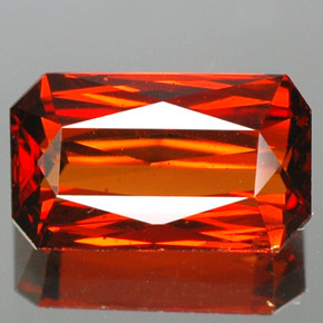 2.28 ct Orange Spessartite Garnet Gemstone, Spessartite Garnet Gem in Octagon / Scissor Cut Shape for Sale.