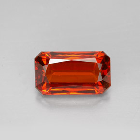 2.79 ct Orange Spessartite Garnet Gemstone, Spessartite Garnet Gem in Octagon Facet Shape for Sale.