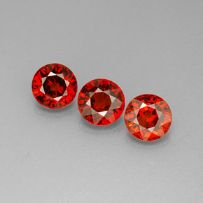 2.32 ct Orange Spessartite Garnet Gemstone, Spessartite Garnet Gem in Round Facet Shape for Sale.