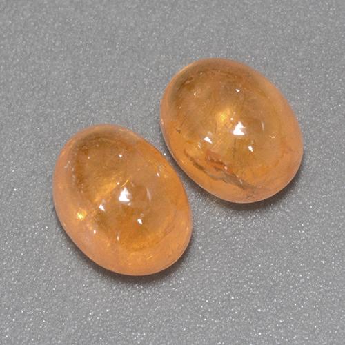 ミディアムオレンジ スペサルティン ガーネット 宝石 - 2.6ct オーバル カボション (ID: 272461)