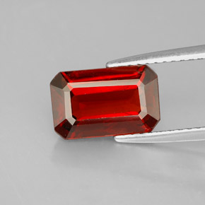 3.31 ct Orange Spessartite Garnet Gemstone, Spessartite Garnet Gem in Octagon Facet Shape for Sale.