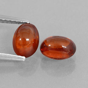 2.65 ct Orange Spessartite Garnet Gemstone, Spessartite Garnet Gem in Oval Cabochon Shape for Sale.