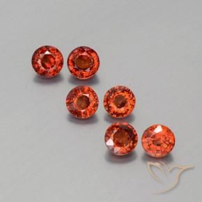 2.19 ct Red Spessartite Garnet, 3.9 mm Round Cut From Mozambique, Photo A