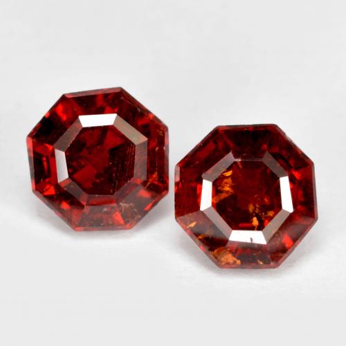Deep Red Spessartite Garnet Gem - 2.3ct Asscher Cut (ID: 577381)