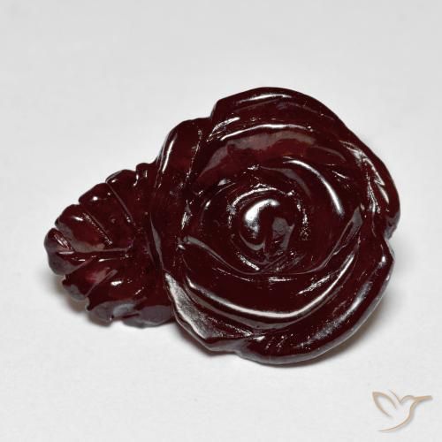 19.7x15.2 mm Carved Rose Brown Spessartite Garnet from Mozambique, Weight of 16.18ct, Natural untreated gemstone in Translucent Clarity, 1pc Spessartite Garnet - the Color is Warm Brown, Mohs Hardness of 6.5 - 7.5 suitable for daily wear jewelry, Photo A