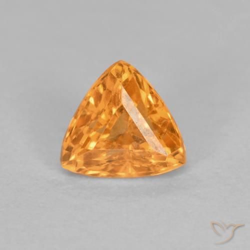 Granato arancione spessartite da 0,6 ct, taglio trilione di 5 x 4,7 mm dal Mozambico, Photo A