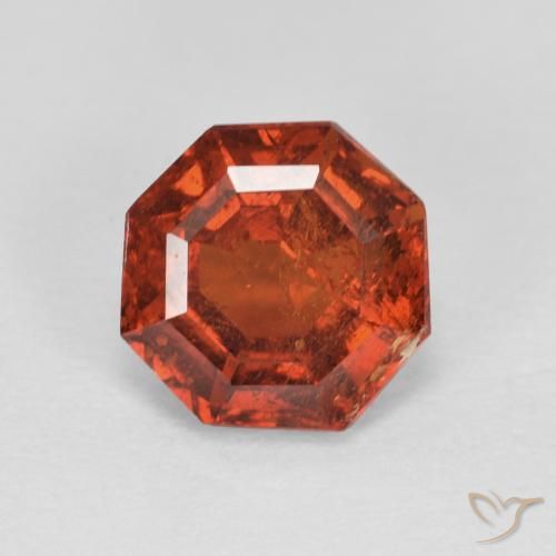 Grenat spessartite orange de 1,89 ct, taille octogone de 7 x 7 mm du Mozambique, Photo A