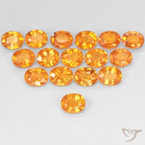 5,1 x 4mm ovaler oranger Spessartin-Granat - Gewicht durchschn. je 0,52 ct, 5,1 x 4mm Spessartin-Granat, der nach Stück verkauft wird, VS Reinheit, natürlicher Edelstein, Mohs-Härte 6,5 - 7,5 Geeignet für den täglichen Gebrauch im Schmuck , Photo A