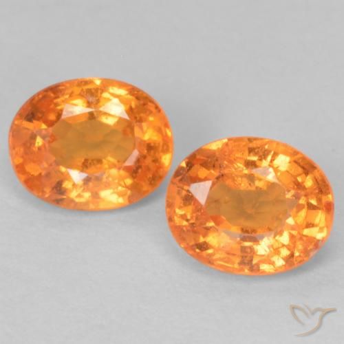 0.99 ct Orange Spessartite Garnet, 5 x 4.1 mm Oval Cut From Mozambique, Photo A