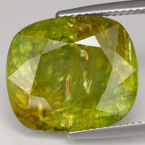 18.40 ct Multicolor Sphene Gemstone, Sphene Gem in Cushion-Cut Shape for Sale.