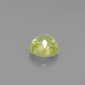 Sphene Gemstone in 4 mm (calibrated) Size for Sale, Sphene Stone in Green Color