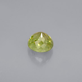 Sphene Gemstone in 5 mm (calibrated) Size for Sale, Sphene Stone in Golden Green Color