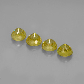 Sphene Gemstone in 4.4 mm Size for Sale, Sphene Stone in Greenish Golden Color